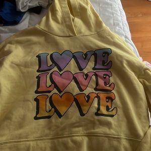 sweatshirt! size is 10-12 girls and the brand is old navy!